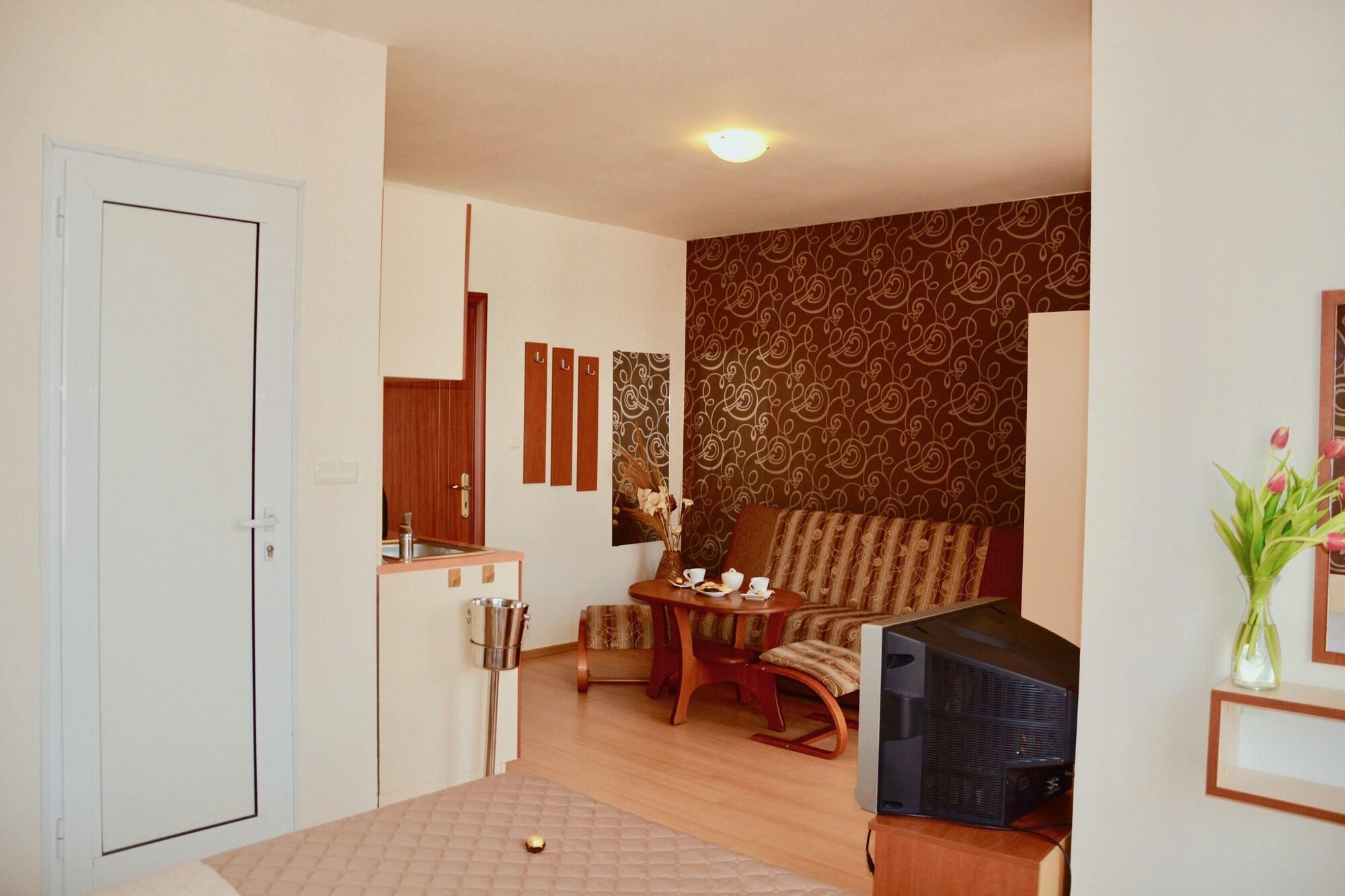 Rainbow 2 Holiday Complex Sluneční pobřeží Exteriér fotografie